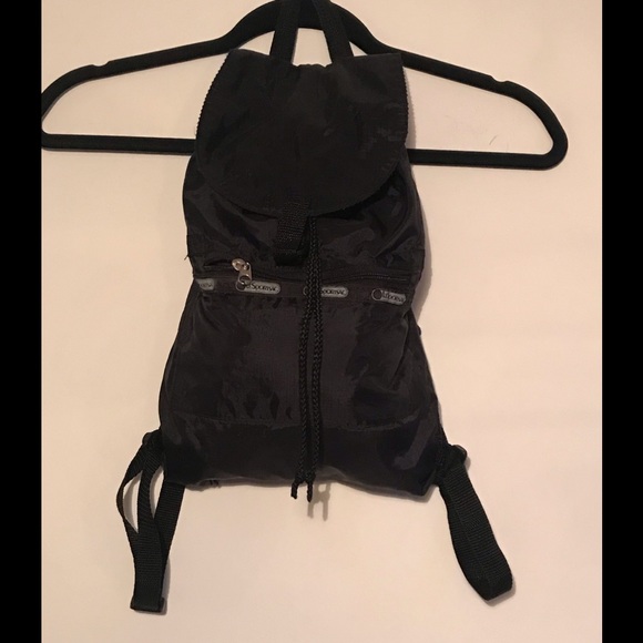 fanny pack converts to backpack